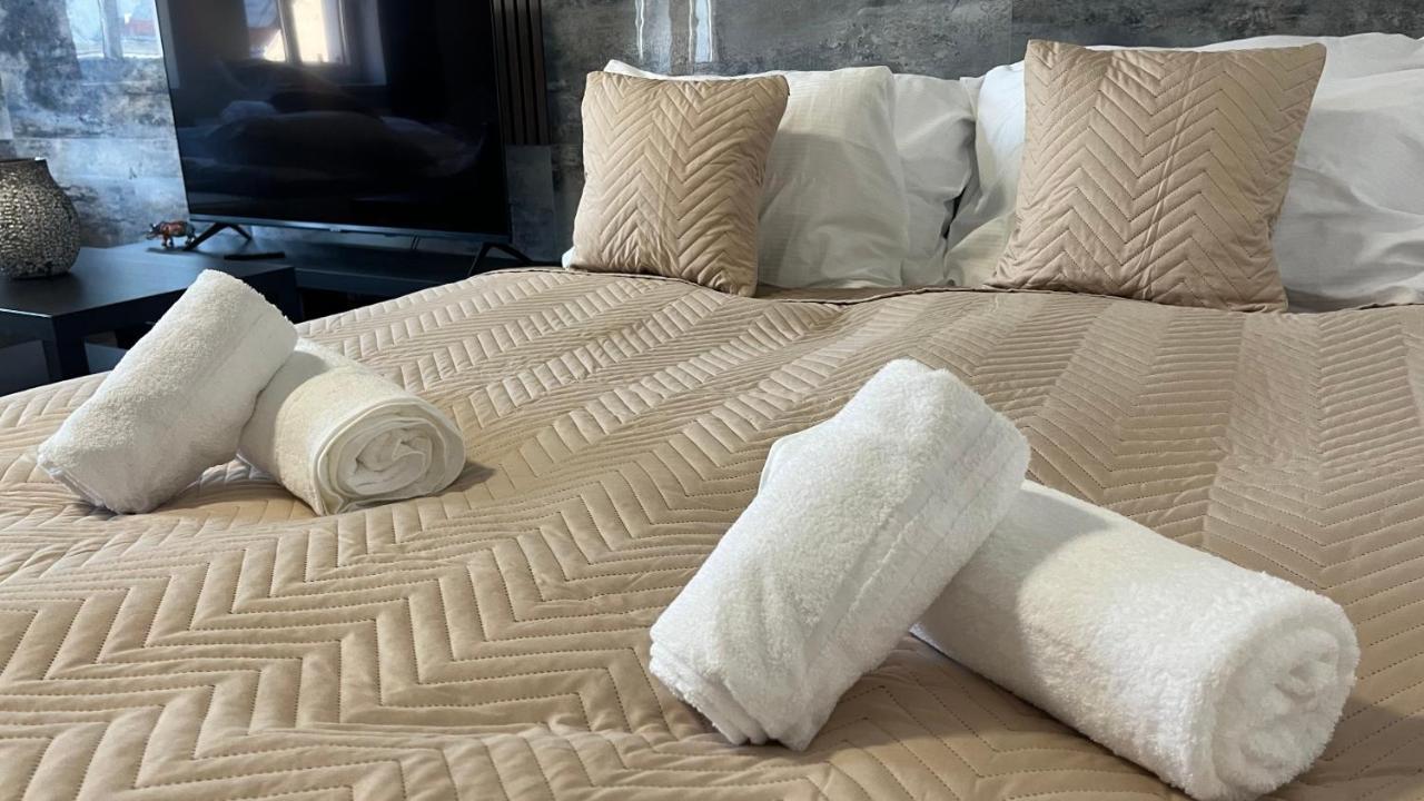 Downtown Boutique Apartments 리베레츠 외부 사진