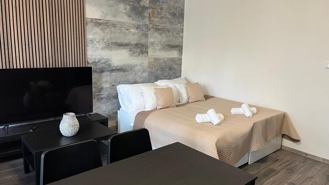 Downtown Boutique Apartments 리베레츠 외부 사진
