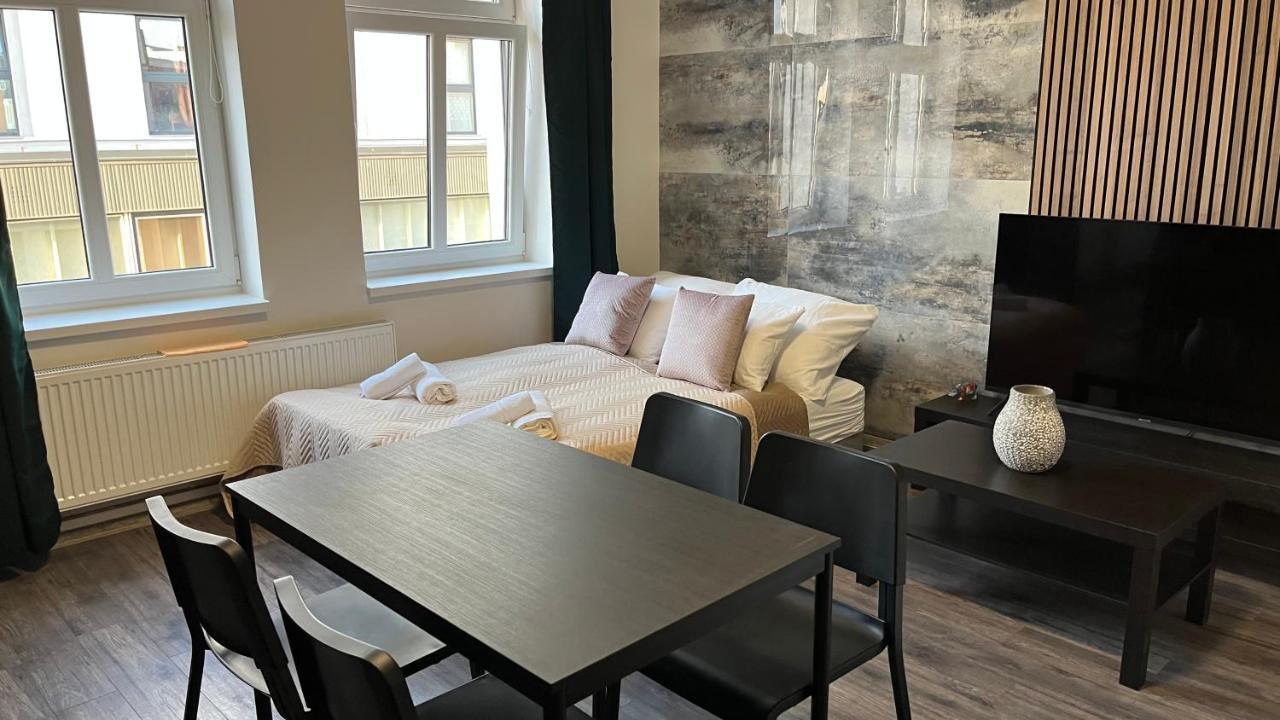 Downtown Boutique Apartments 리베레츠 외부 사진