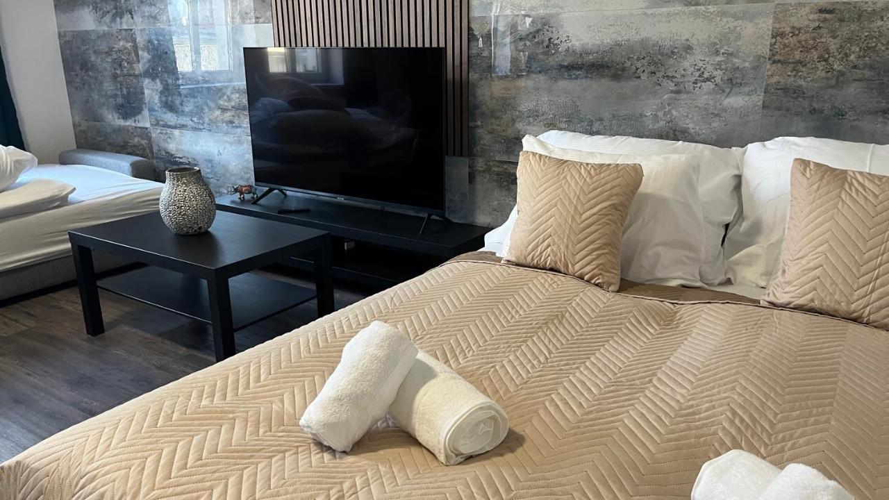 Downtown Boutique Apartments 리베레츠 외부 사진